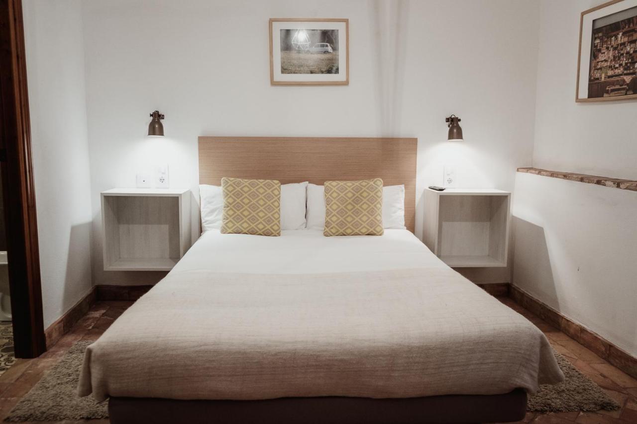 Frenteabastos Suites Cafe Hostal & Apartments Carmona  Eksteriør bilde
