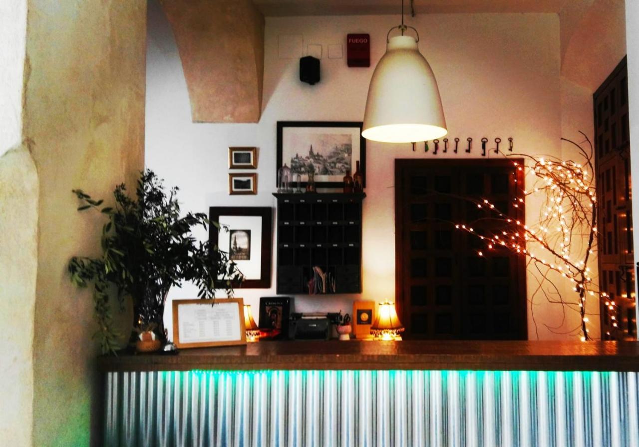 Frenteabastos Suites Cafe Hostal & Apartments Carmona  Eksteriør bilde