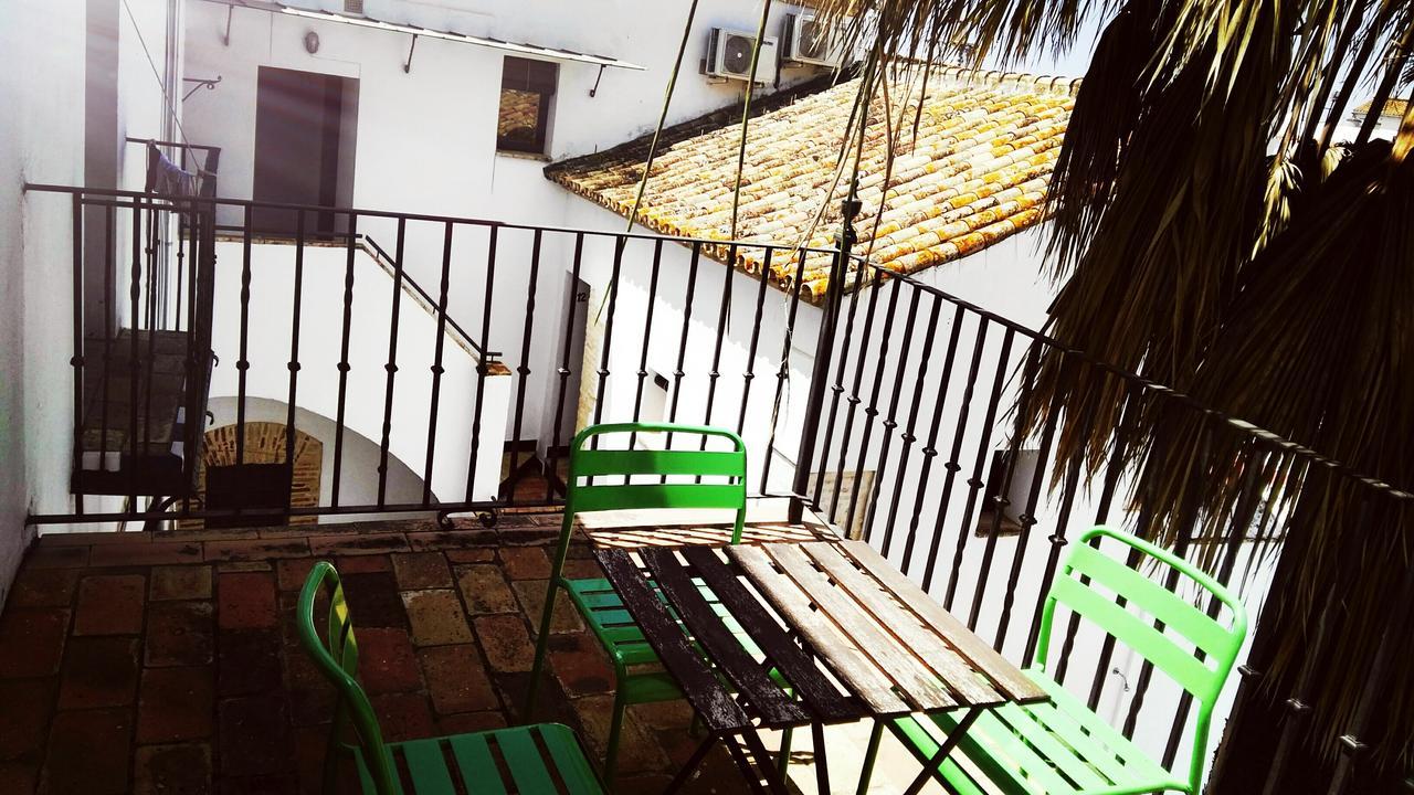 Frenteabastos Suites Cafe Hostal & Apartments Carmona  Eksteriør bilde