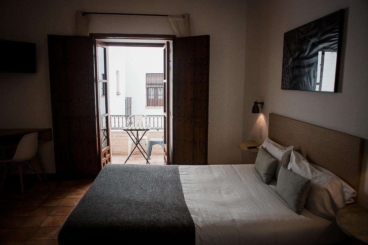Frenteabastos Suites Cafe Hostal & Apartments Carmona  Eksteriør bilde