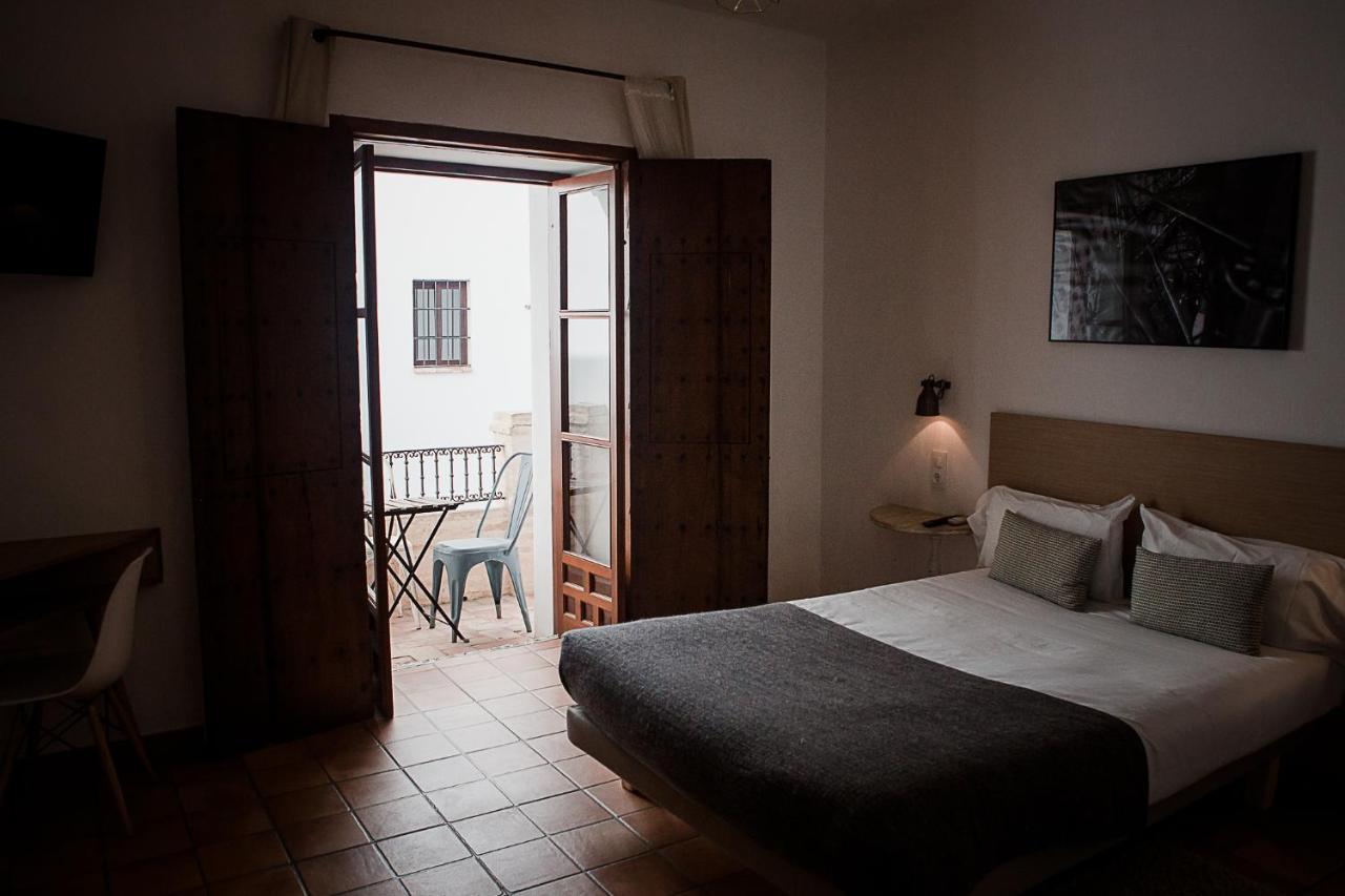 Frenteabastos Suites Cafe Hostal & Apartments Carmona  Eksteriør bilde